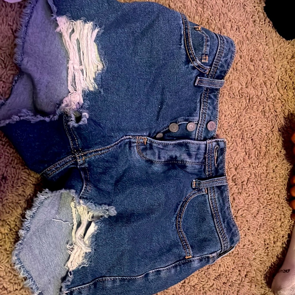 Women’s ripped Jean shorts